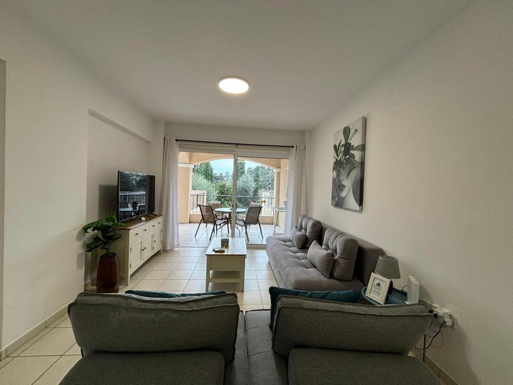 Cozy Apartment In Paphos Beautiful Complex Kültér fotó